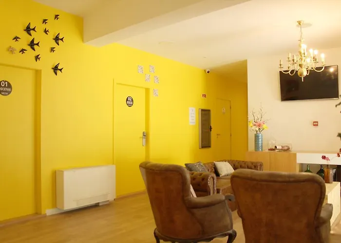 Hi!go בית הארחה *