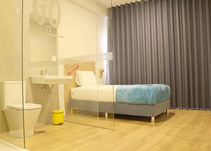 Hi!go בית הארחה *