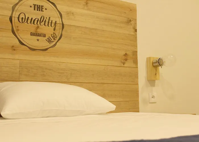 Hi!go בית הארחה Vila Nova de Famalicão